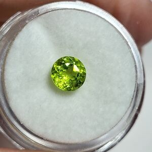 Peridot Gemstone– 6mm Classic Round Cut